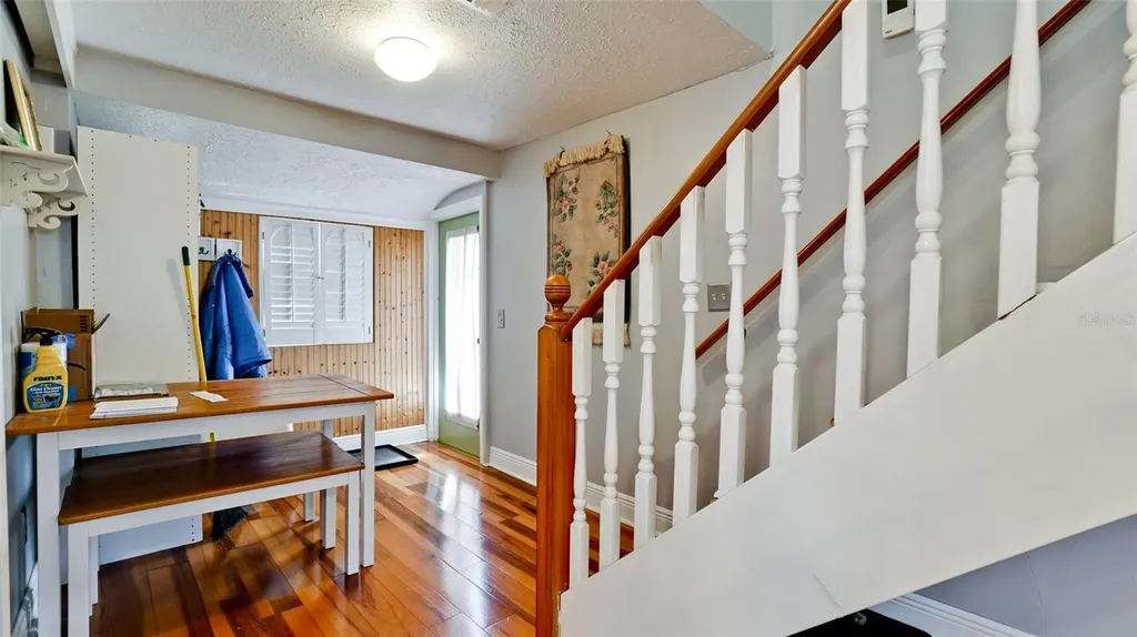 3 Columbia Street Bradenton FL 34208
