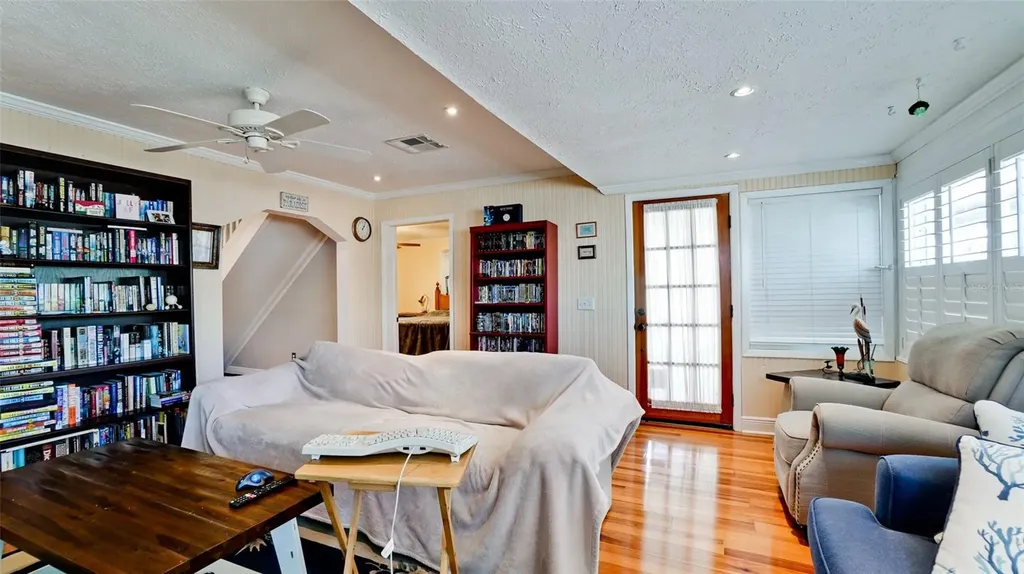 3 Columbia Street Bradenton FL 34208
