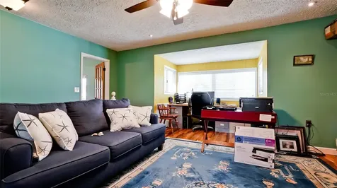 3 Columbia Street Bradenton FL 34208