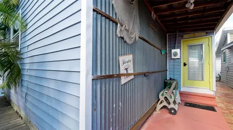 3 Columbia Street Bradenton FL 34208