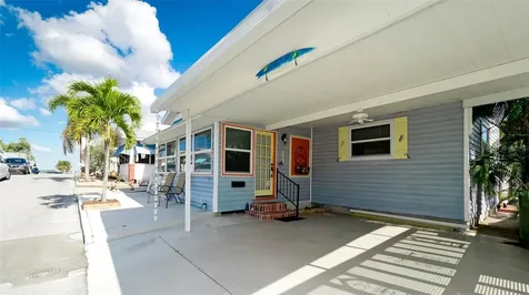 3 Columbia Street Bradenton FL 34208