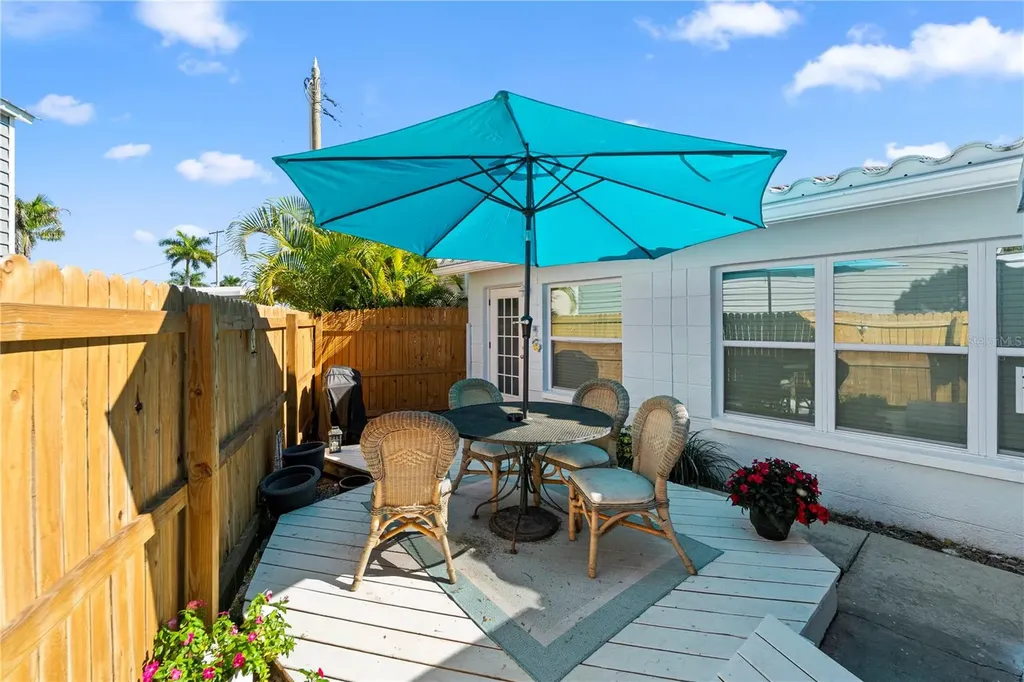 11155 2nd Street E Treasure Island FL 33706