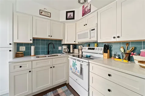 11155 2nd Street E Treasure Island FL 33706