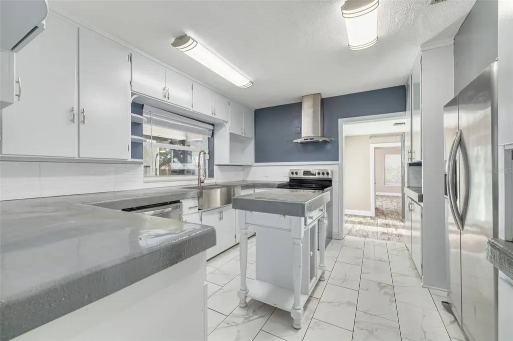 5655 1st Avenue N St Petersburg FL 33710