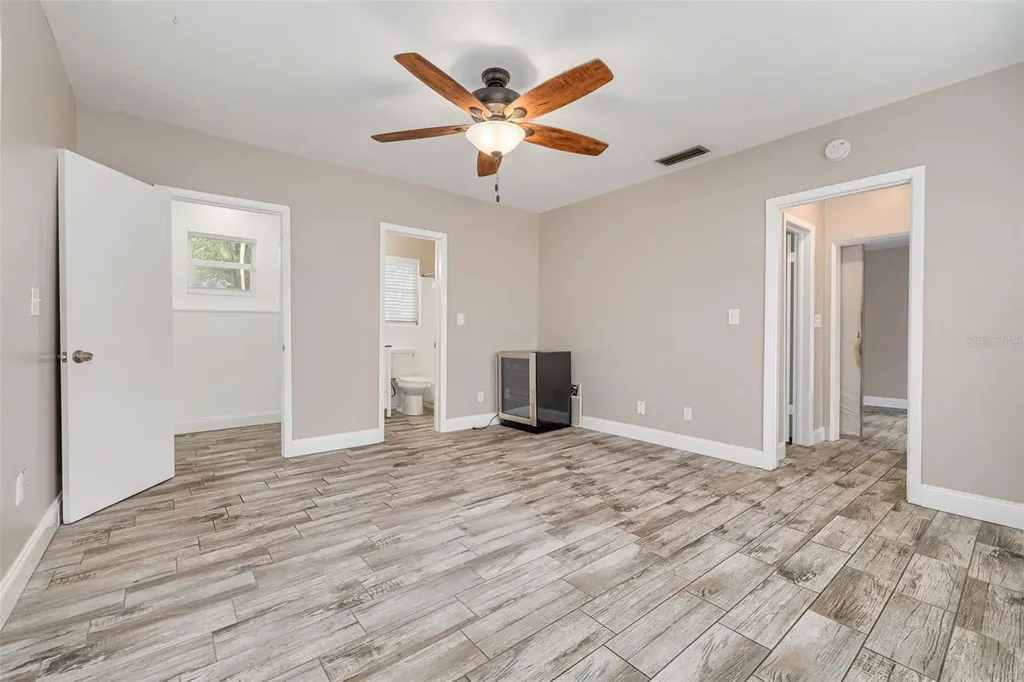 5655 1st Avenue N St Petersburg FL 33710