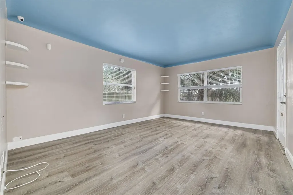 5655 1st Avenue N St Petersburg FL 33710