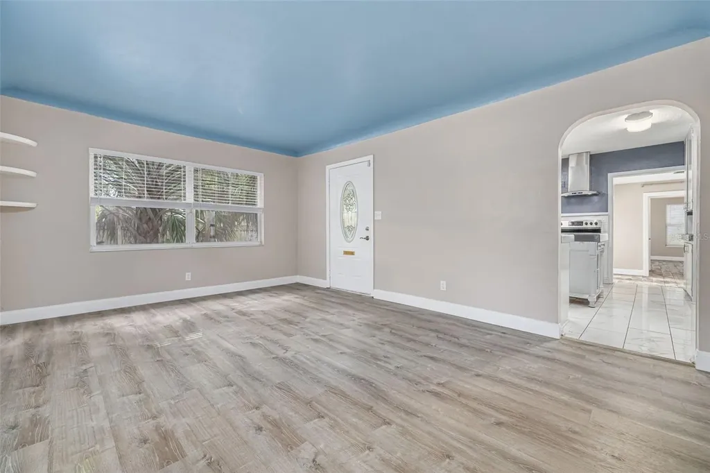 5655 1st Avenue N St Petersburg FL 33710