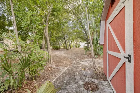 5655 1st Avenue N St Petersburg FL 33710