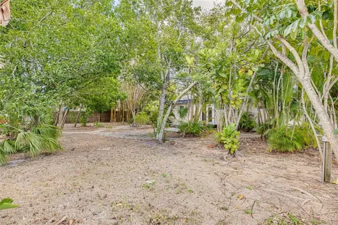 5655 1st Avenue N St Petersburg FL 33710