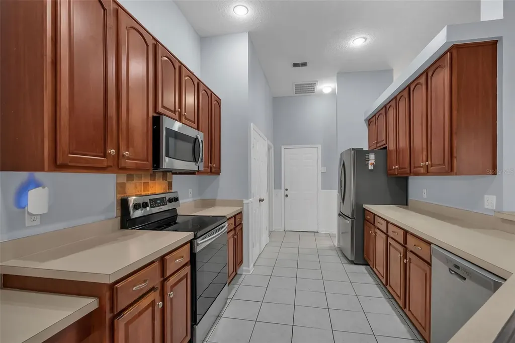 3249 Falcon Point Drive Kissimmee FL 34741