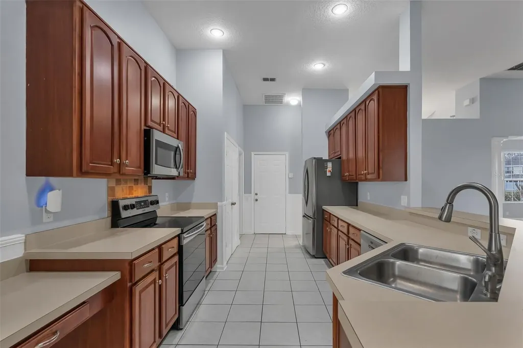 3249 Falcon Point Drive Kissimmee FL 34741