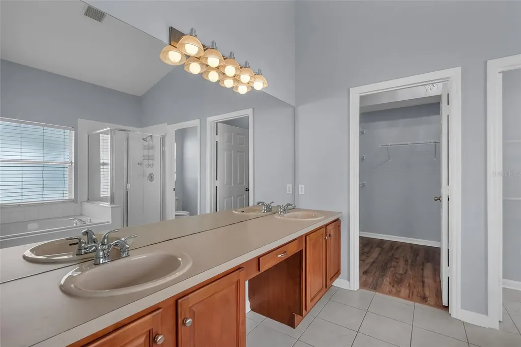 3249 Falcon Point Drive Kissimmee FL 34741