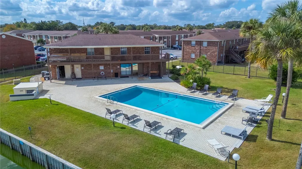 1920 E Edgewood Drive Lakeland FL 33803