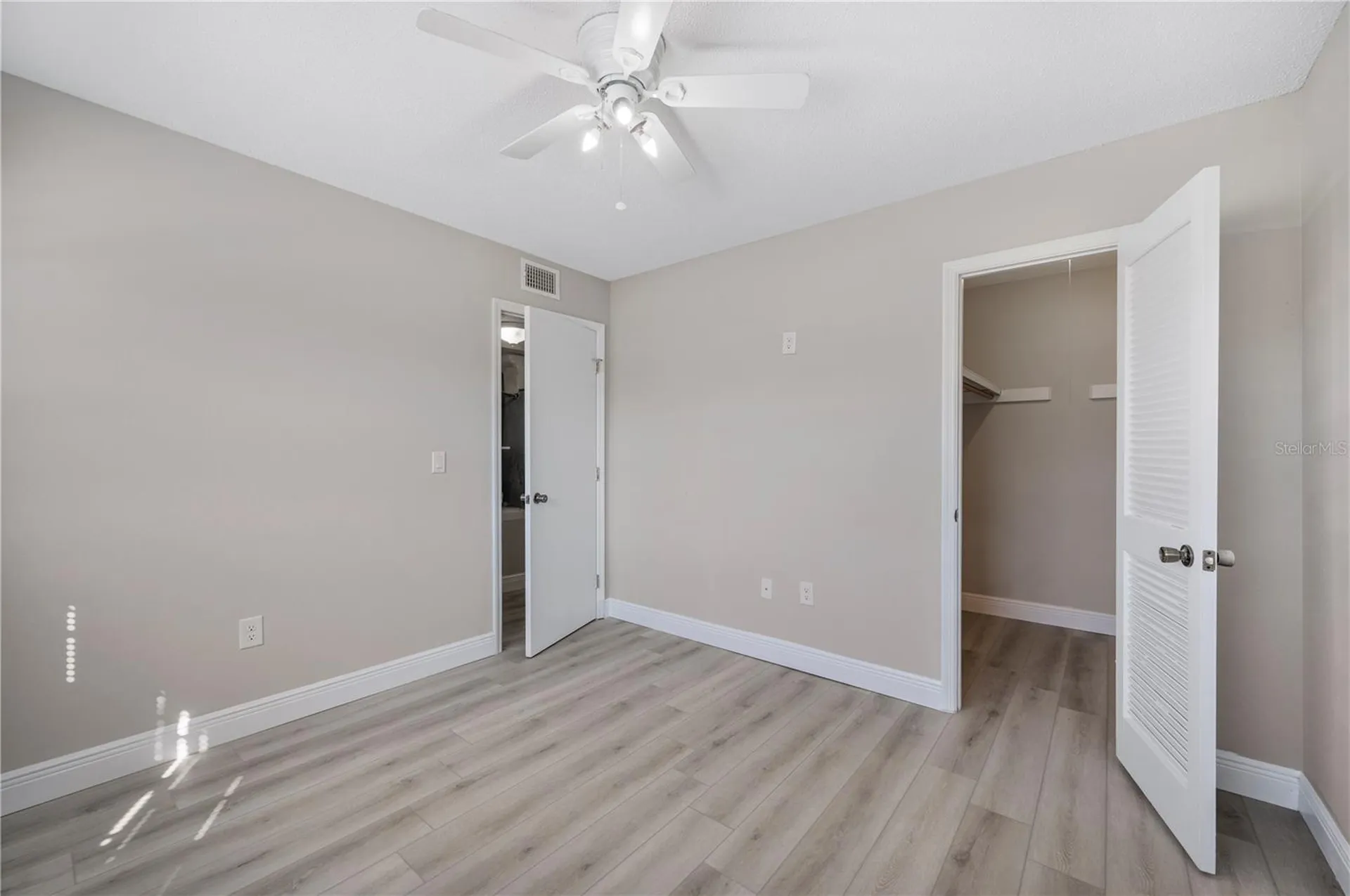 1920 E Edgewood Drive Lakeland FL 33803