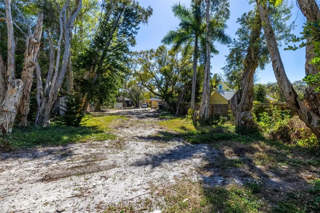 711 12th Avenue N St Petersburg FL 33701