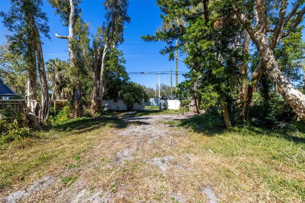 711 12th Avenue N St Petersburg FL 33701