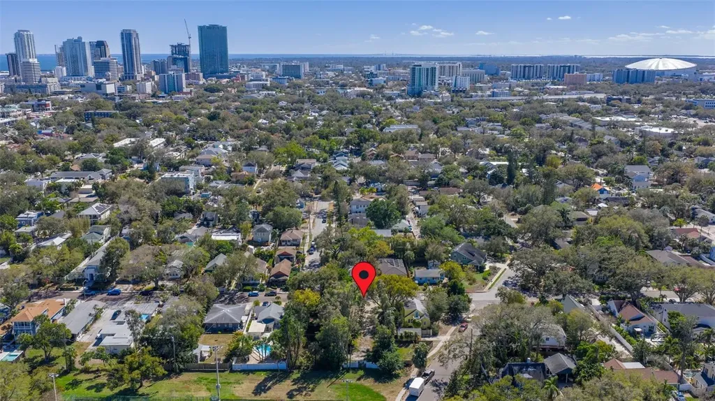 711 12th Avenue N St Petersburg FL 33701