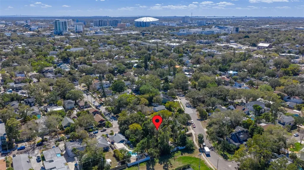 711 12th Avenue N St Petersburg FL 33701