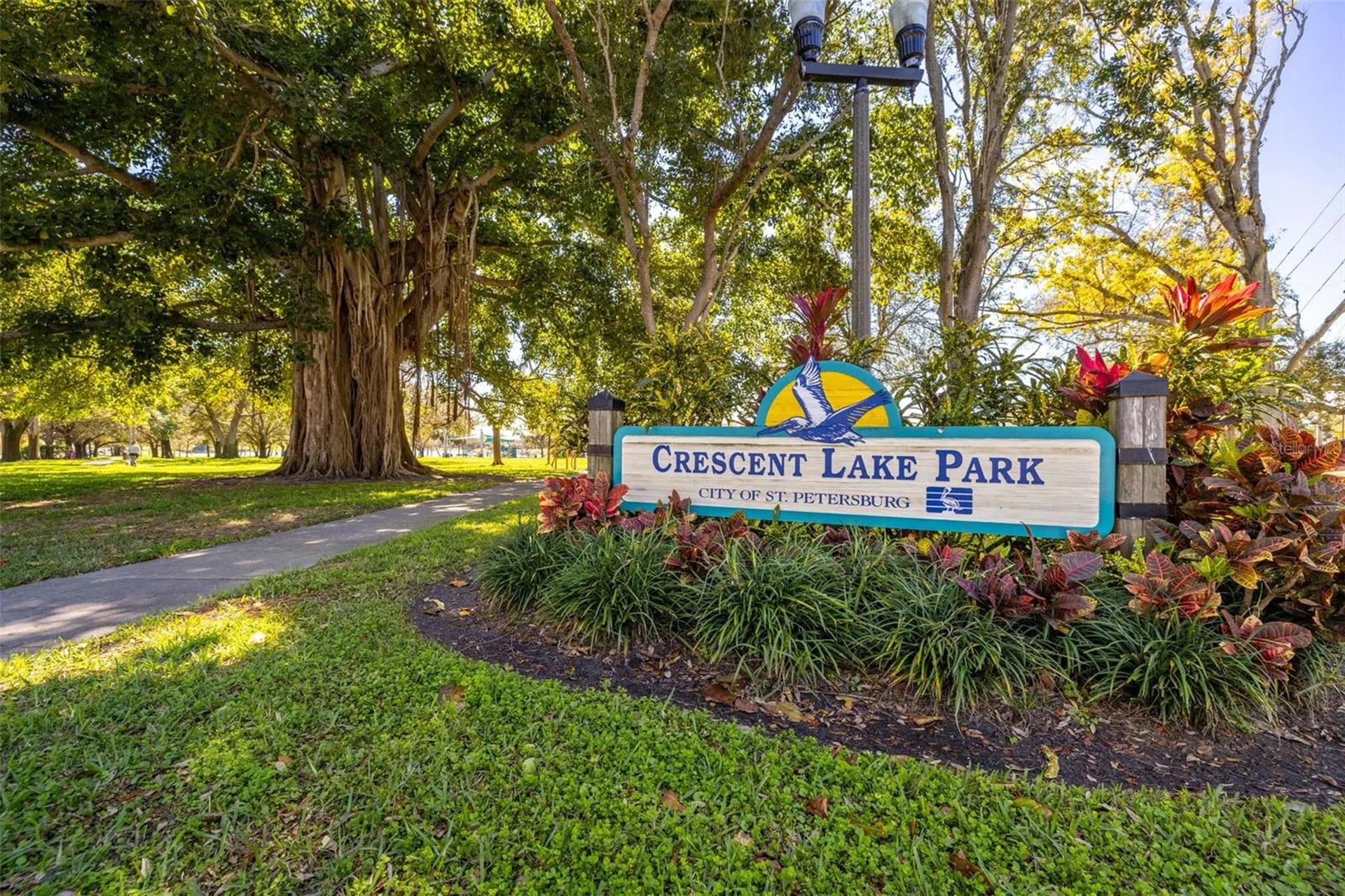 711 12th Avenue N St Petersburg FL 33701