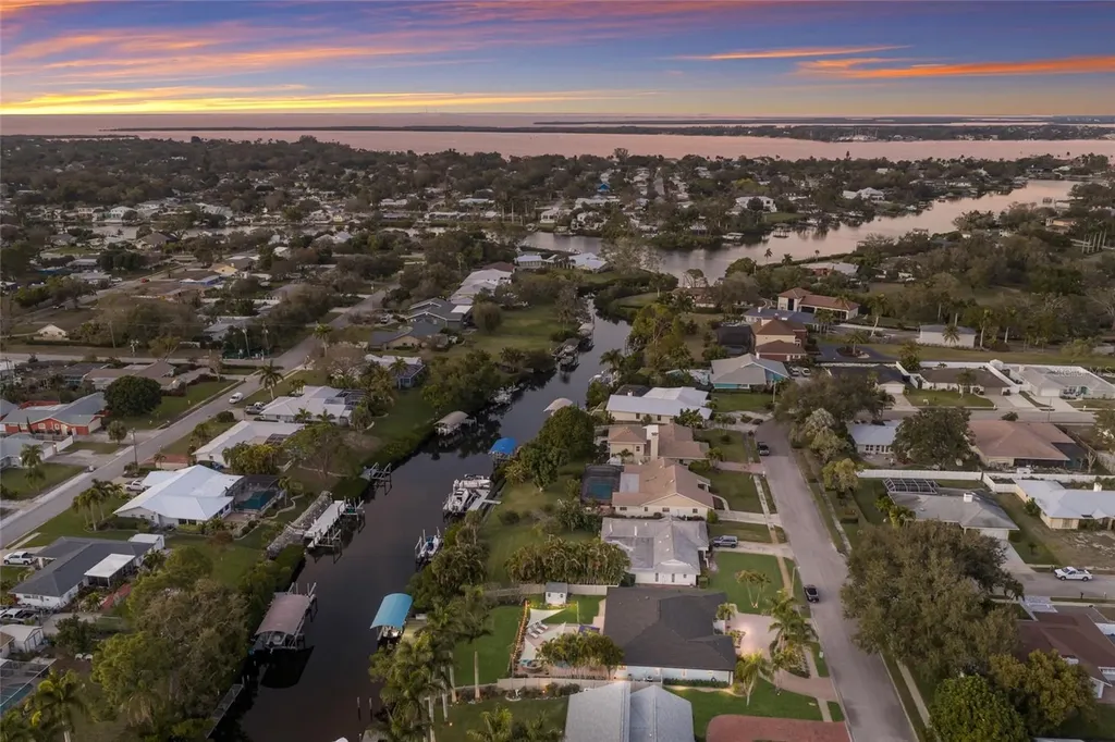 312 64th Street Court NW Bradenton FL 34209