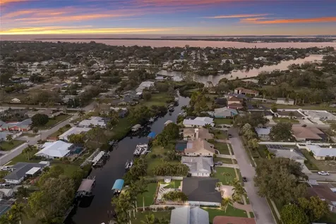 312 64th Street Court NW Bradenton FL 34209