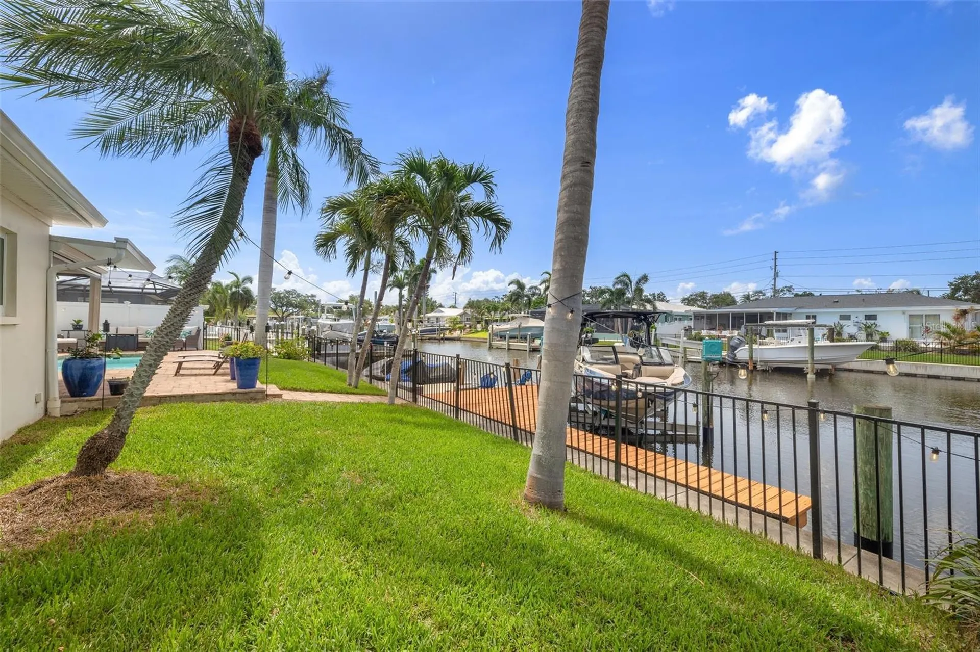 1424 47th Avenue NE St Petersburg FL 33703