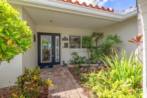 1424 47th Avenue NE St Petersburg FL 33703