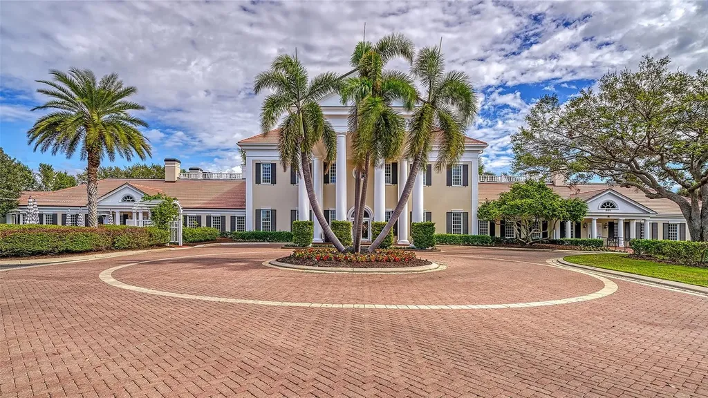 227 Saint James Park Osprey FL 34229