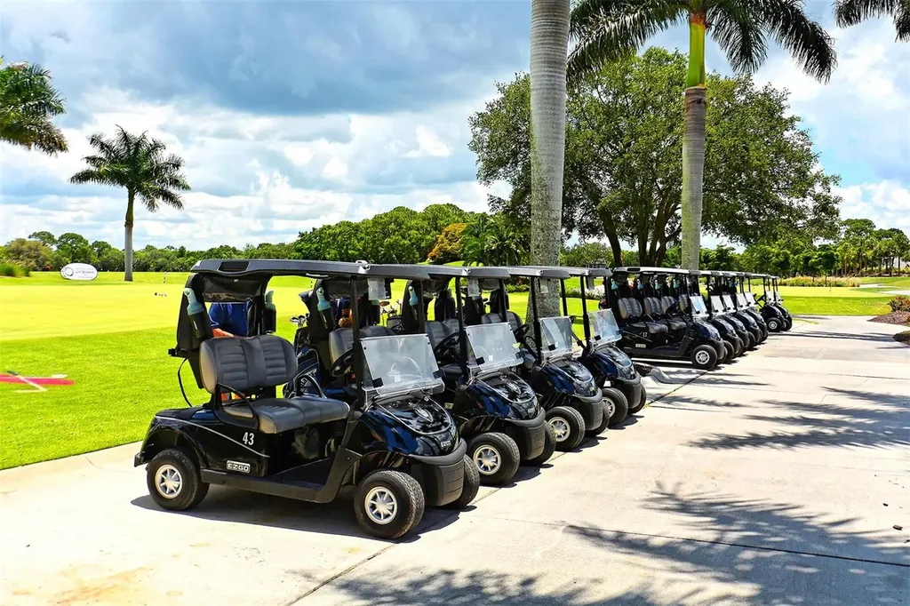 227 Saint James Park Osprey FL 34229