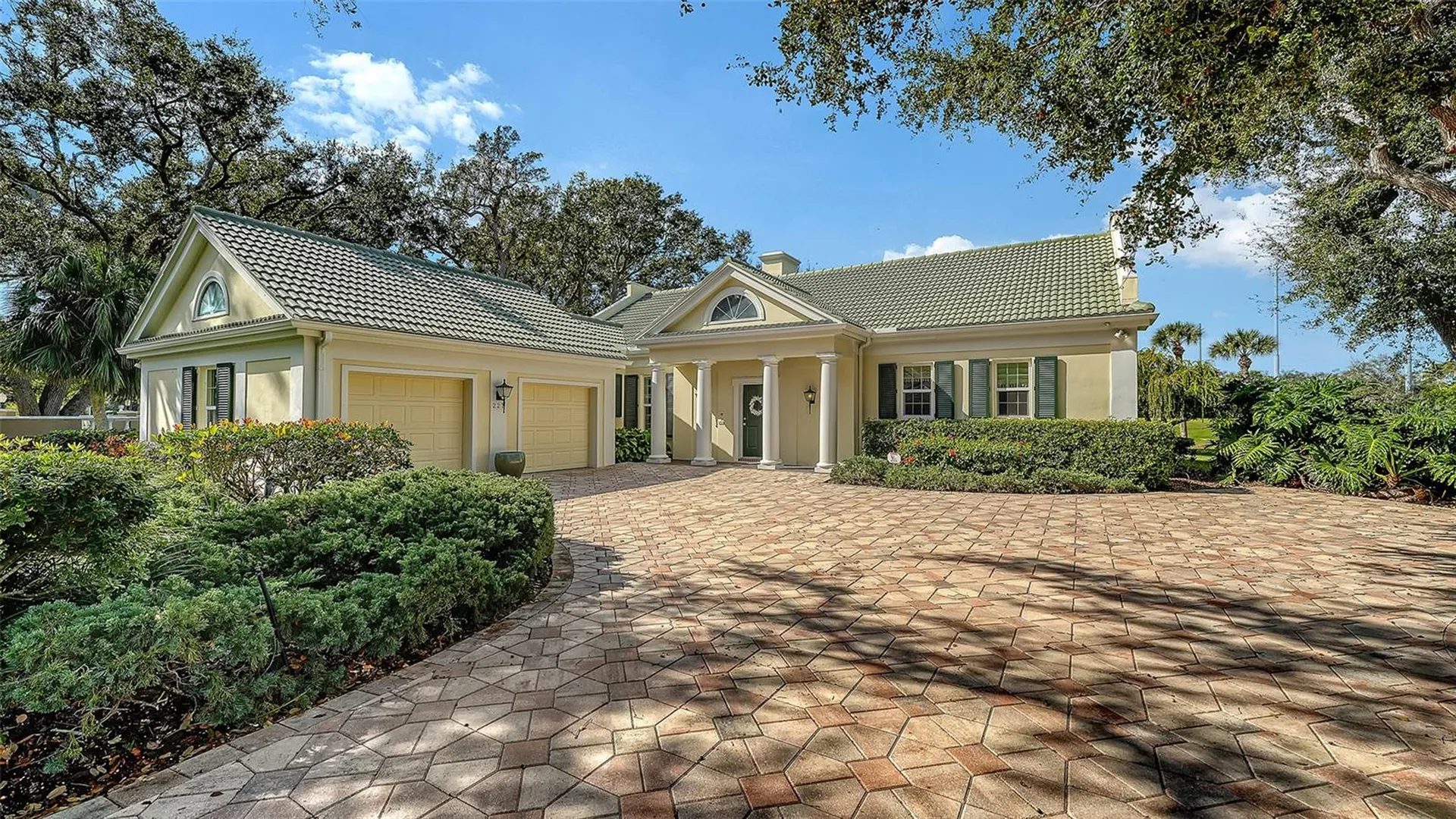 227 Saint James Park Osprey FL 34229