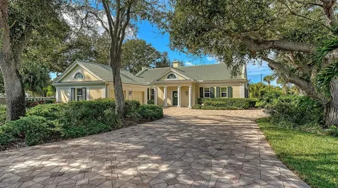 227 Saint James Park Osprey FL 34229