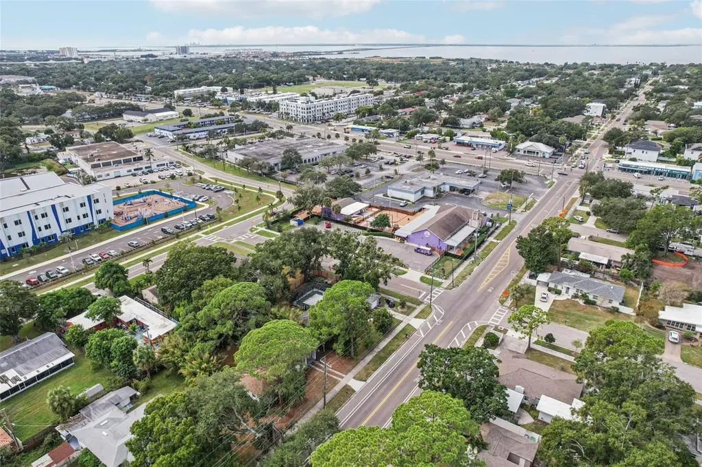 4216 W Euclid Avenue Tampa FL 33629