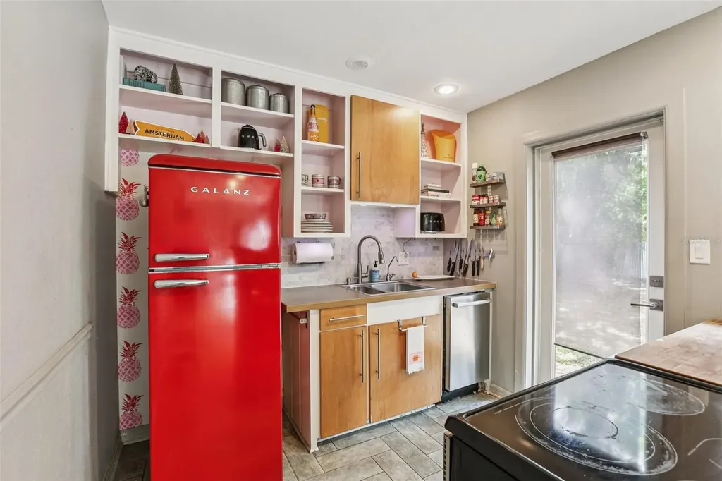 4216 W Euclid Avenue Tampa FL 33629