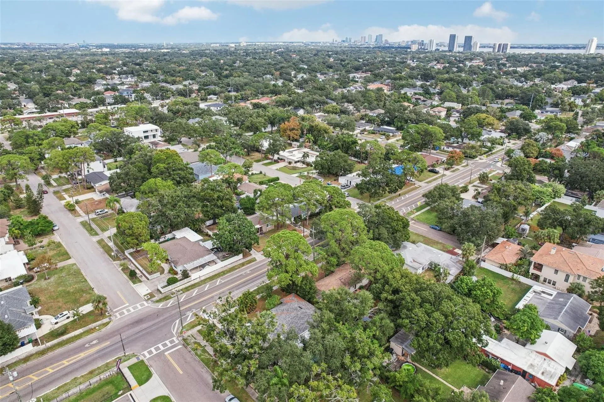4216 W Euclid Avenue Tampa FL 33629