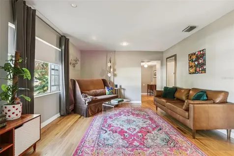 4216 W Euclid Avenue Tampa FL 33629