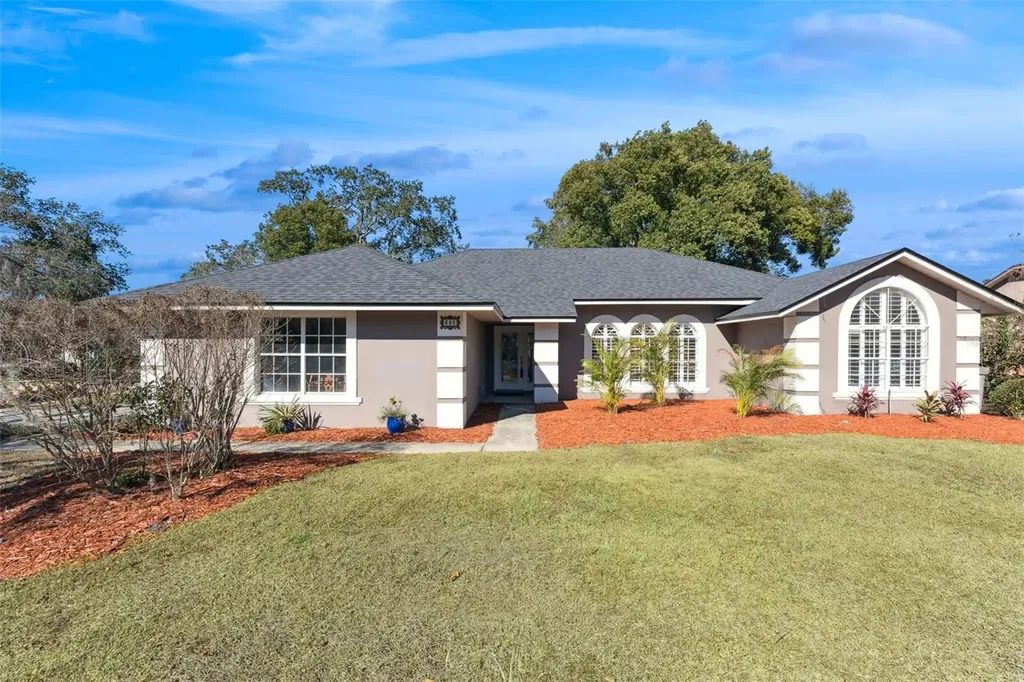 692 Rochester Street Oviedo FL 32765
