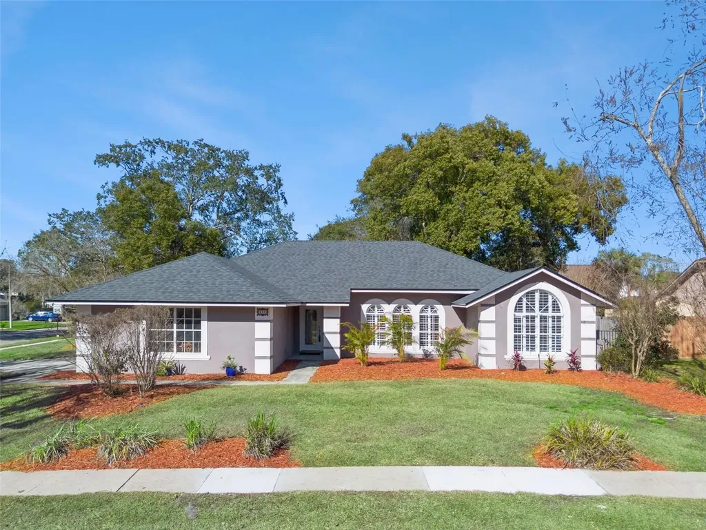 692 Rochester Street Oviedo FL 32765