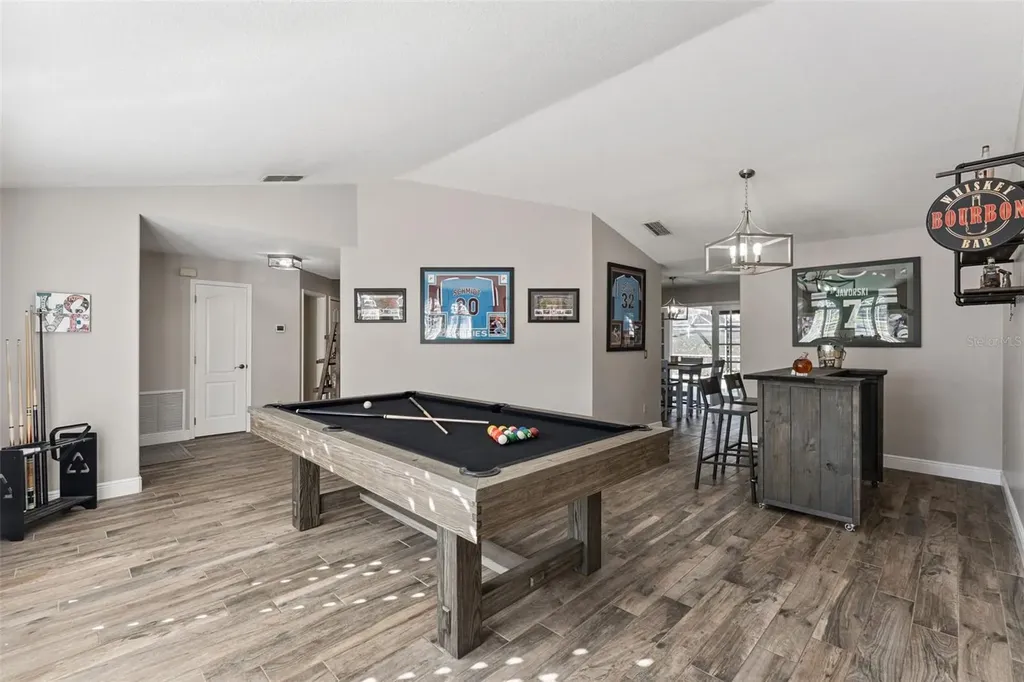 692 Rochester Street Oviedo FL 32765
