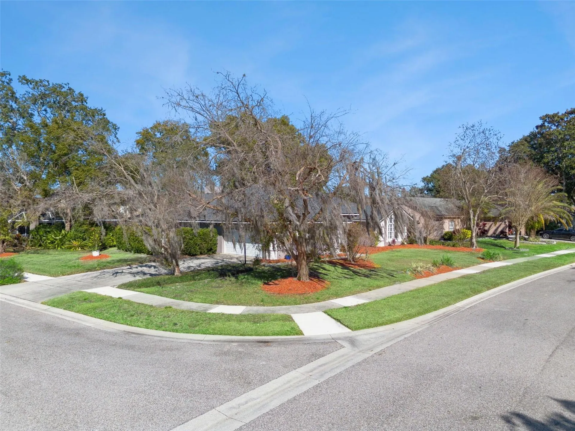 692 Rochester Street Oviedo FL 32765