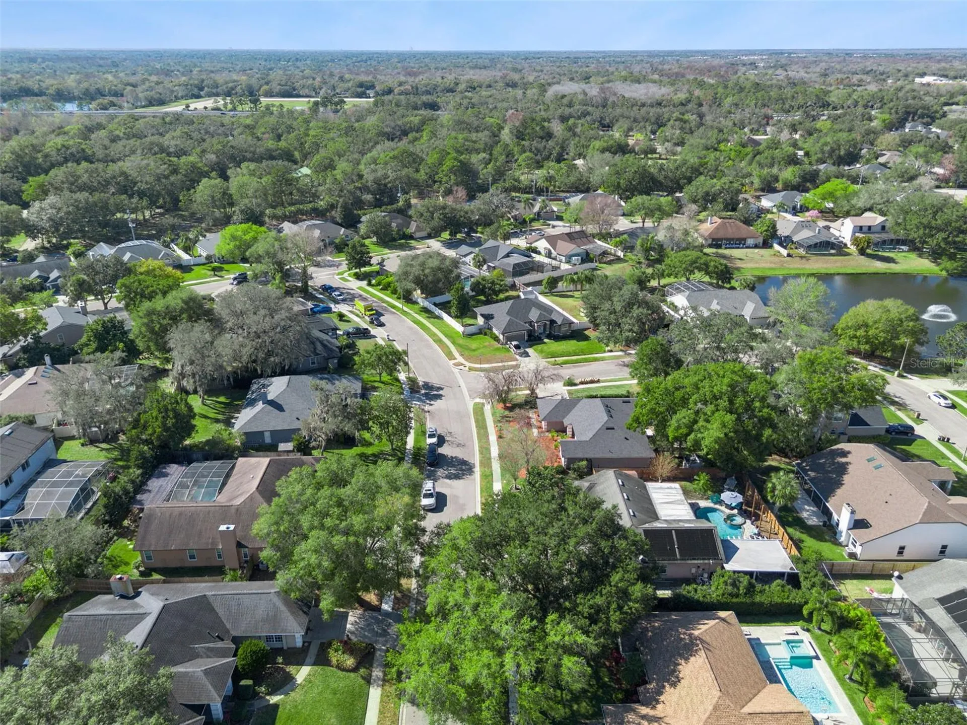 692 Rochester Street Oviedo FL 32765
