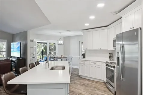692 Rochester Street Oviedo FL 32765