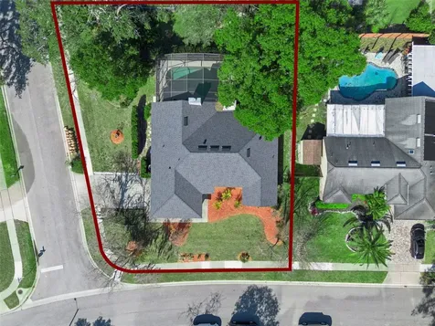692 Rochester Street Oviedo FL 32765