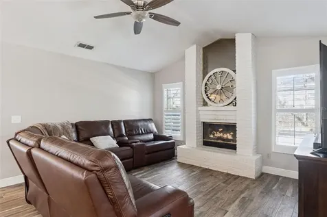 692 Rochester Street Oviedo FL 32765