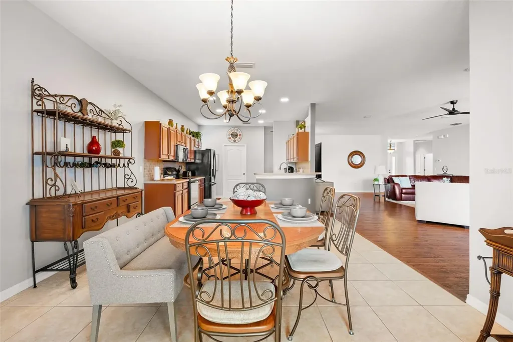 6226 Ikes Cabin Court Palmetto FL 34221