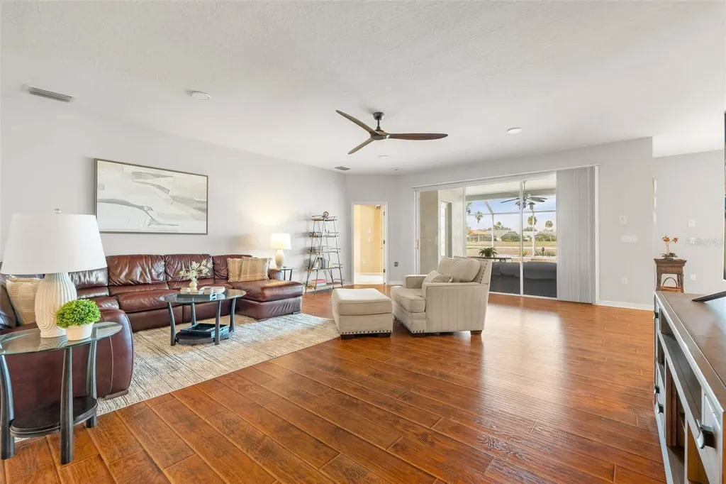 6226 Ikes Cabin Court Palmetto FL 34221
