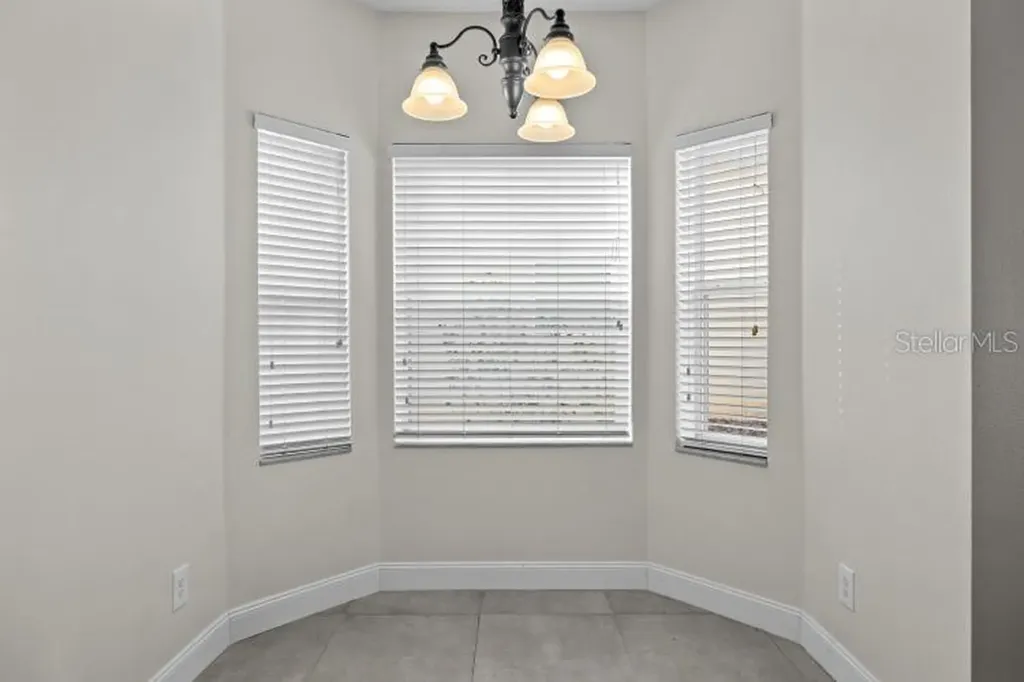 942 Henley Circle Davenport FL 33896