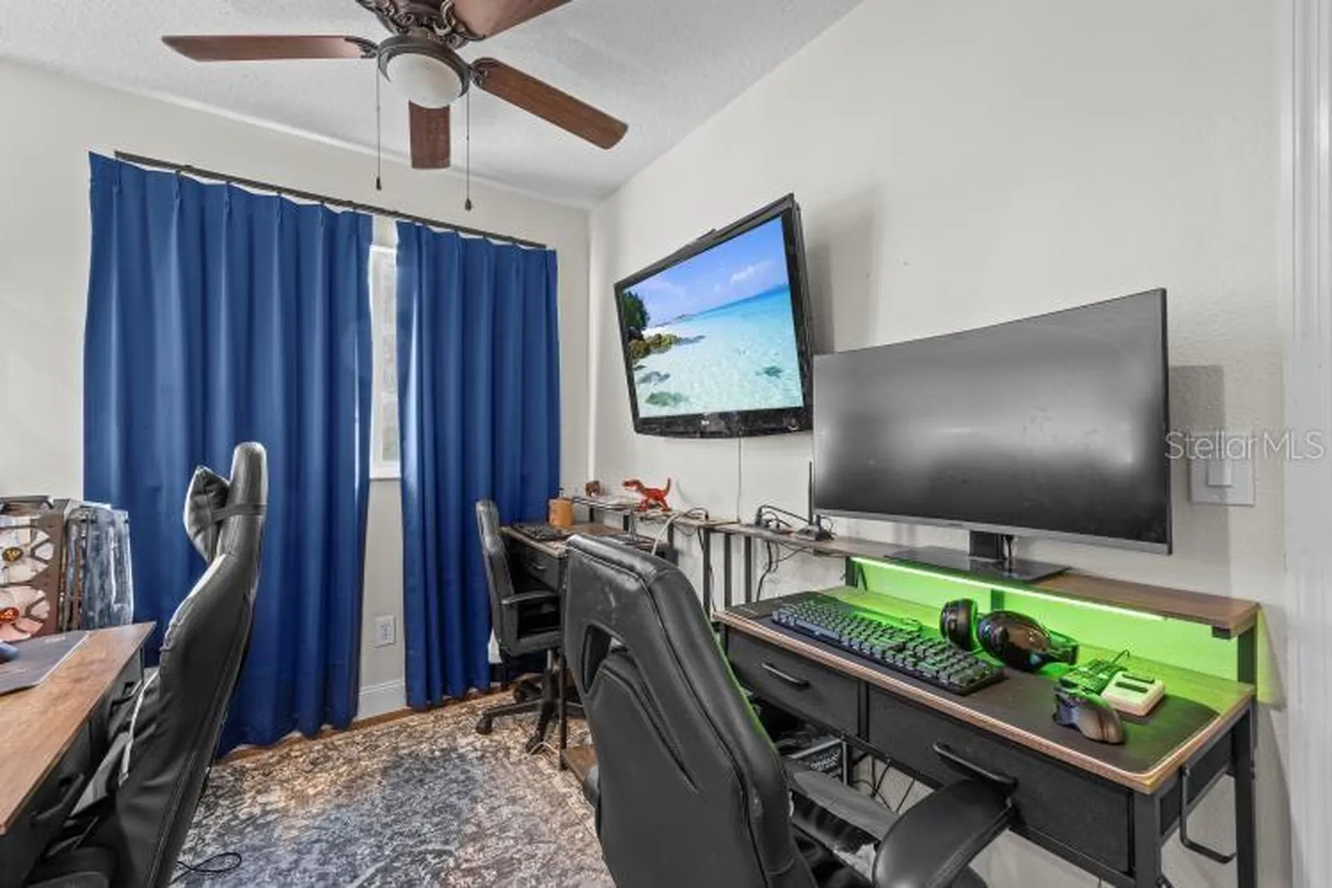 942 Henley Circle Davenport FL 33896