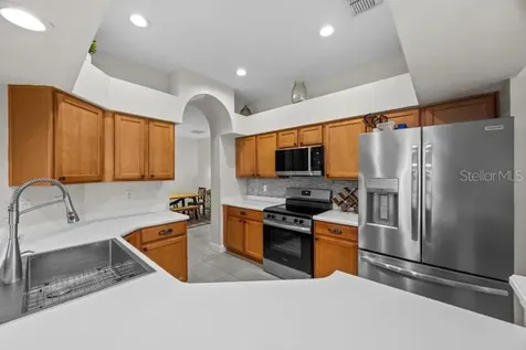942 Henley Circle Davenport FL 33896