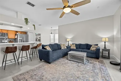 942 Henley Circle Davenport FL 33896