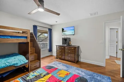 942 Henley Circle Davenport FL 33896